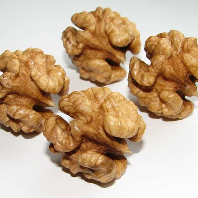 Miez de nucă