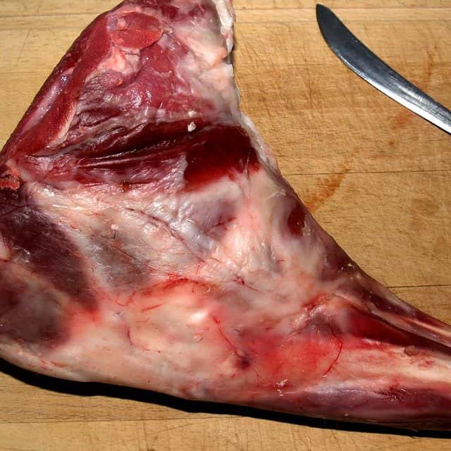 Pulpă de miel dezosată