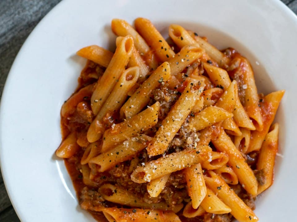 Paste integrale cu sos bolognese de linte