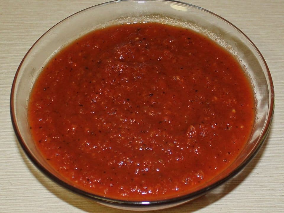 Supă cremă de ardei copți și roșii, cu feta
