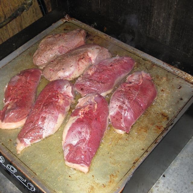 Piept de rață (cu piele)